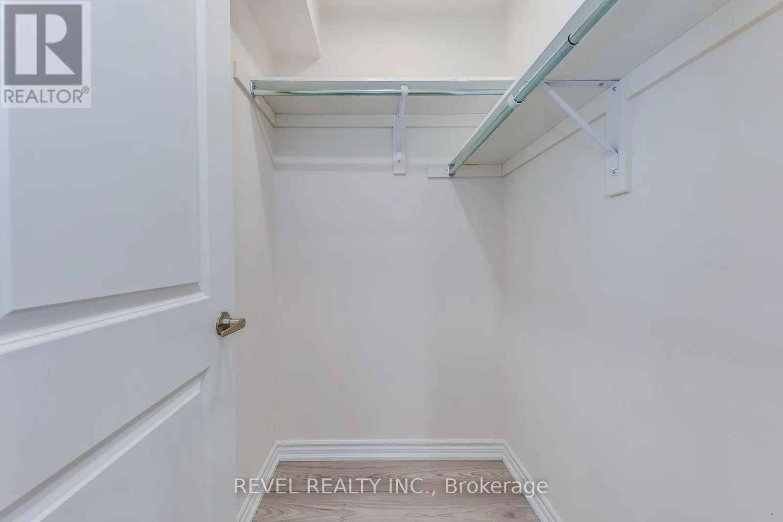 402 - 70 HALLIFORD PLACE