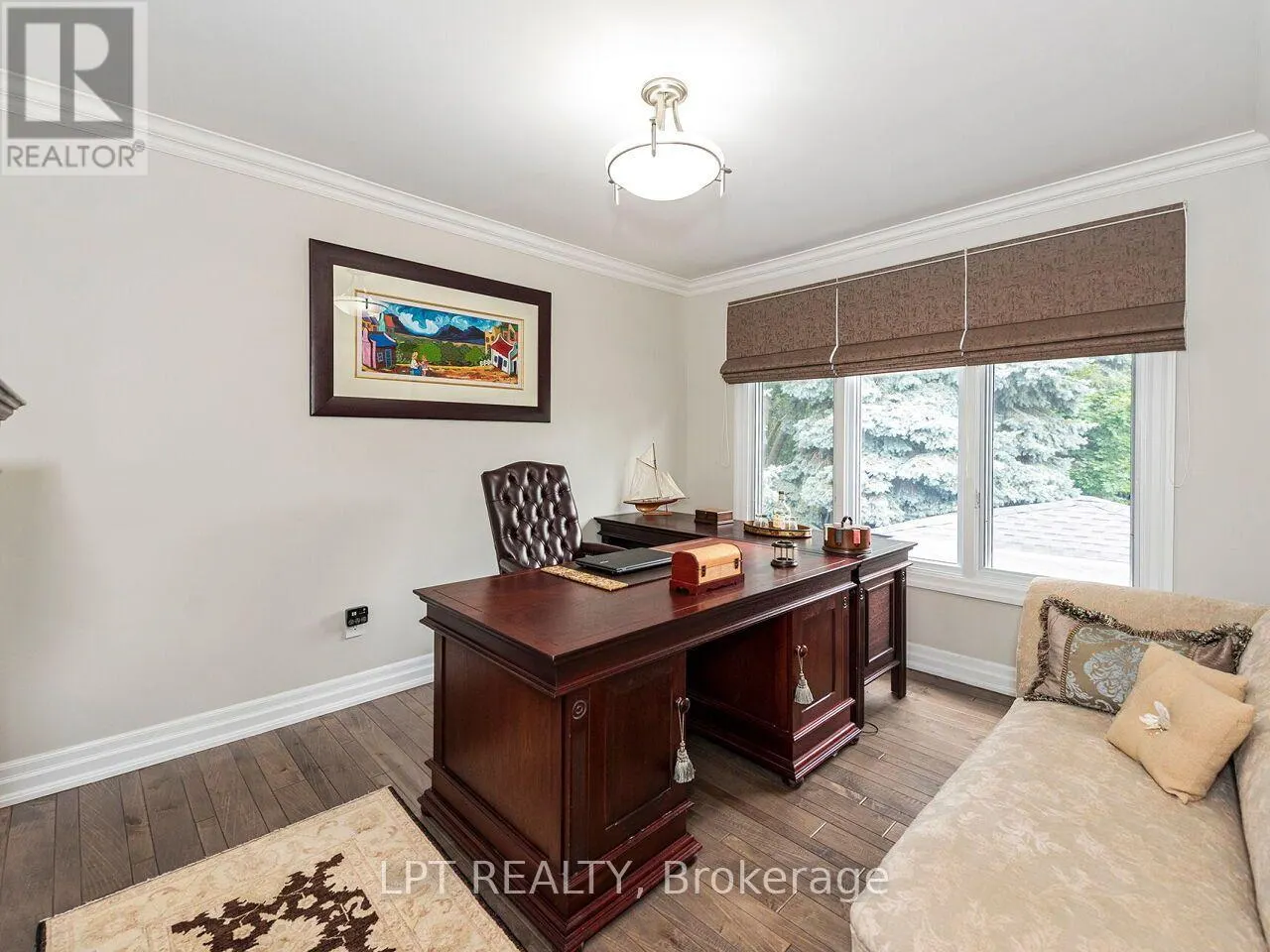 493 TIPPERTON CRESCENT
