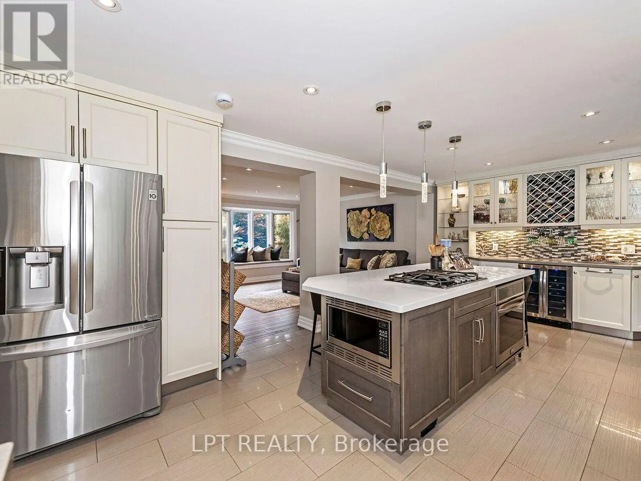 493 TIPPERTON CRESCENT