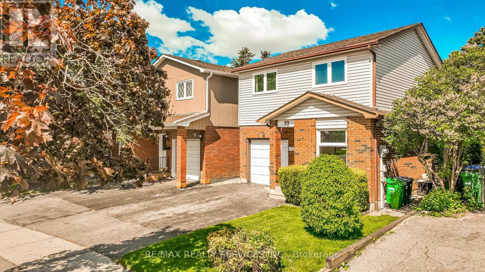 32 WINTERFOLD DRIVE