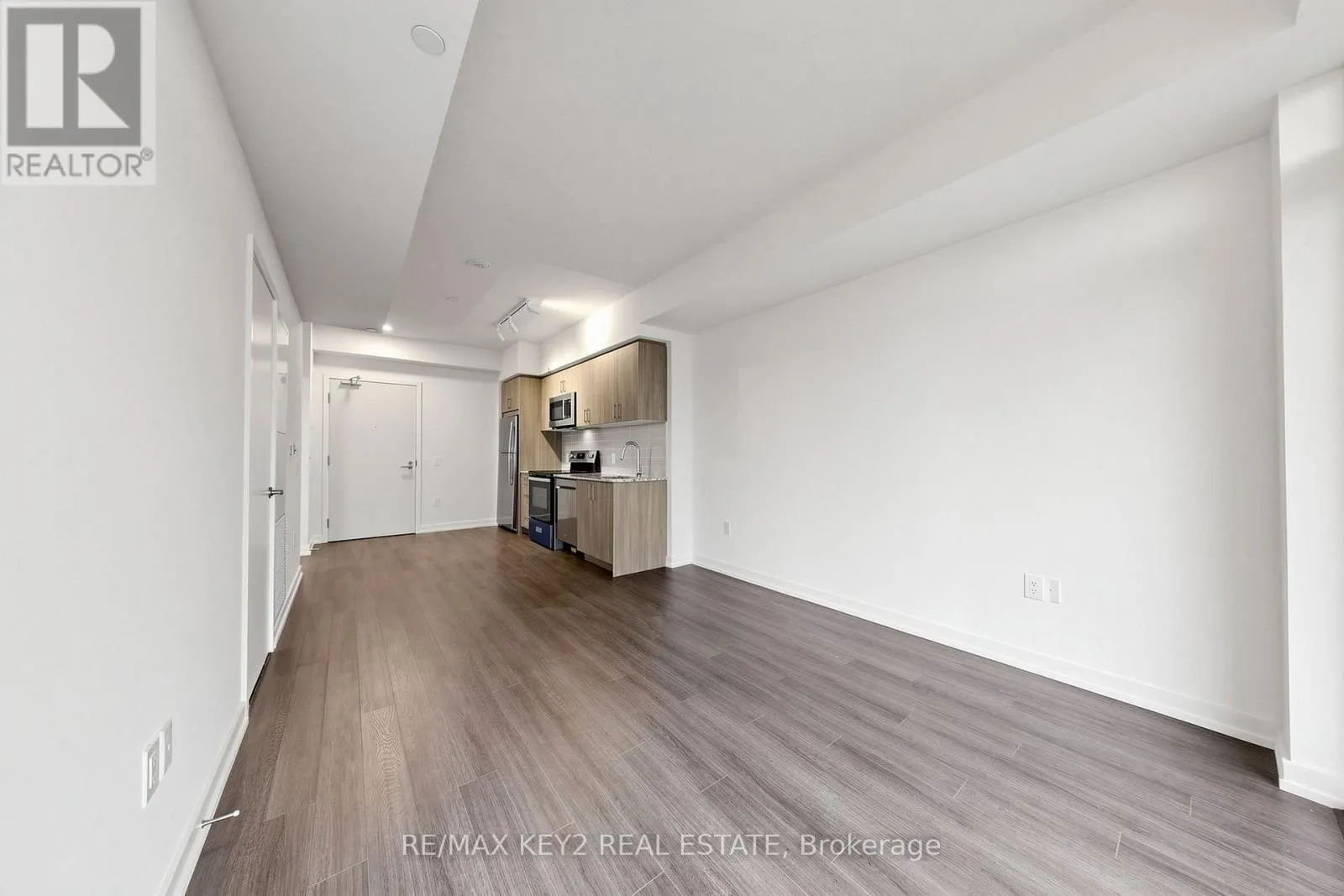 2316 - 4010 EGLINTON AVENUE W