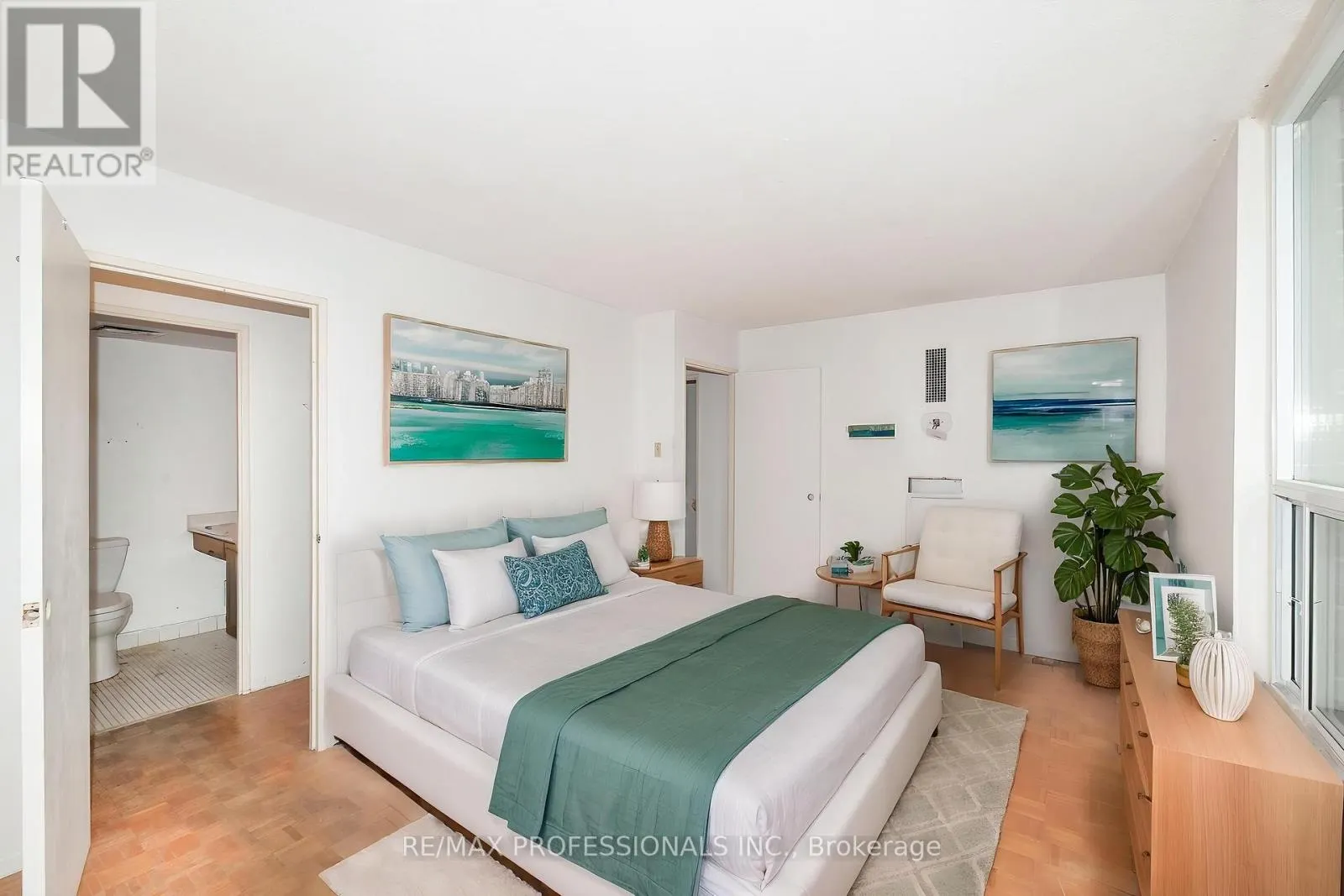 708 - 1515 LAKESHORE ROAD