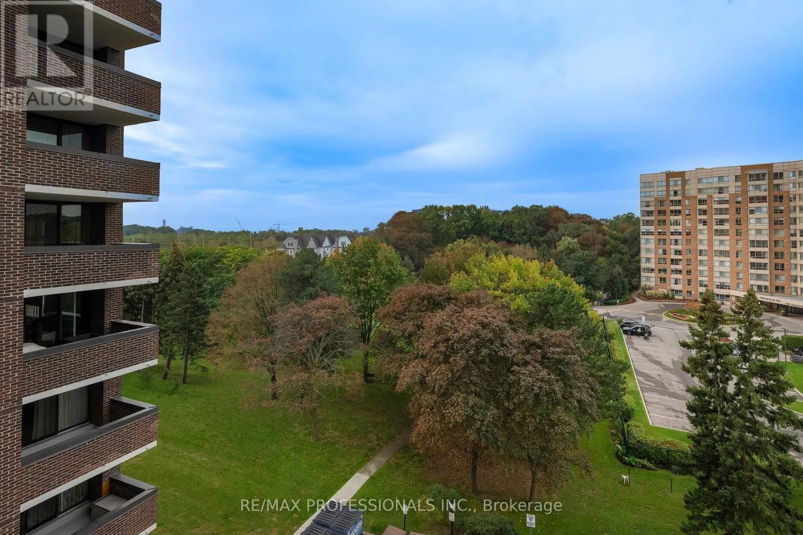 708 - 1515 LAKESHORE ROAD