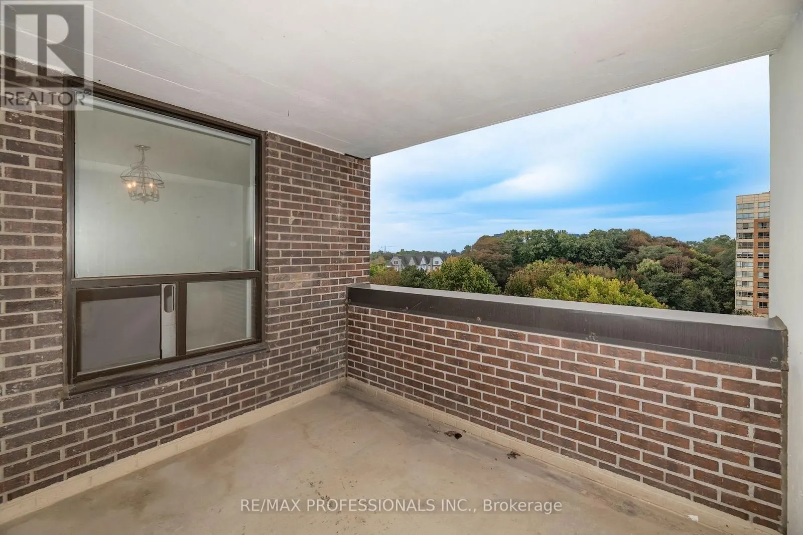 708 - 1515 LAKESHORE ROAD