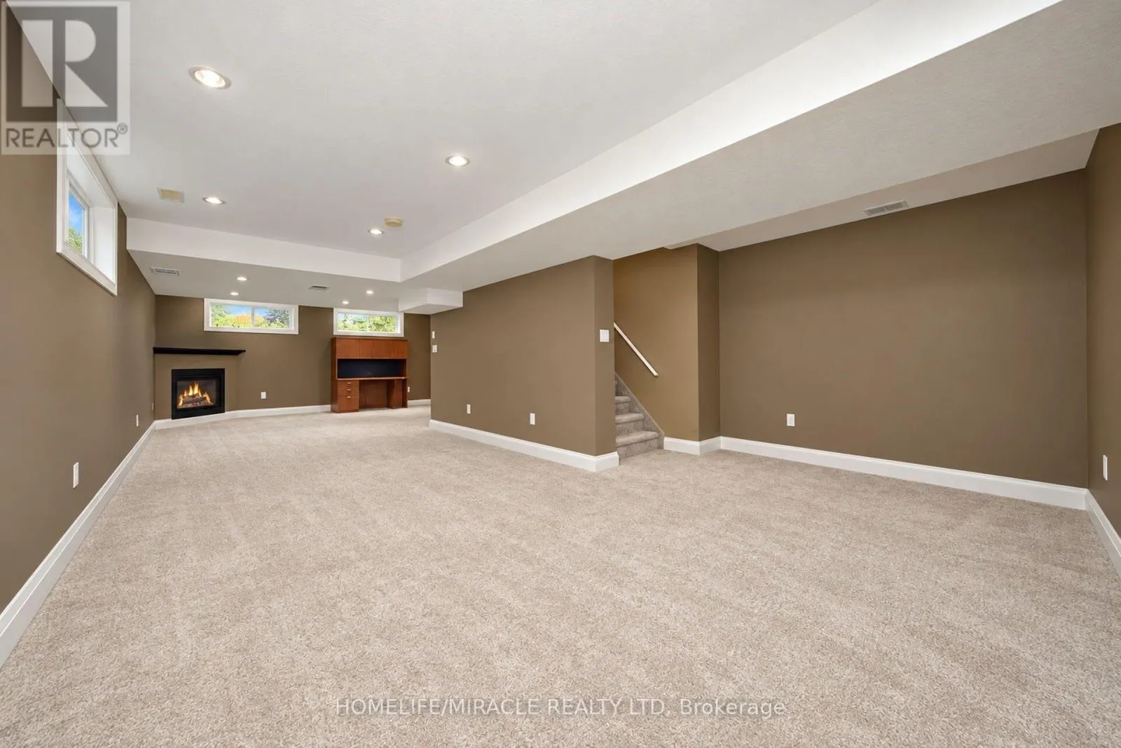 17 BUENA VISTA DRIVE