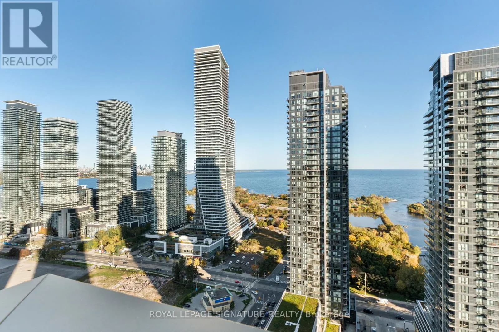 3109 - 10 PARKLAWN ROAD