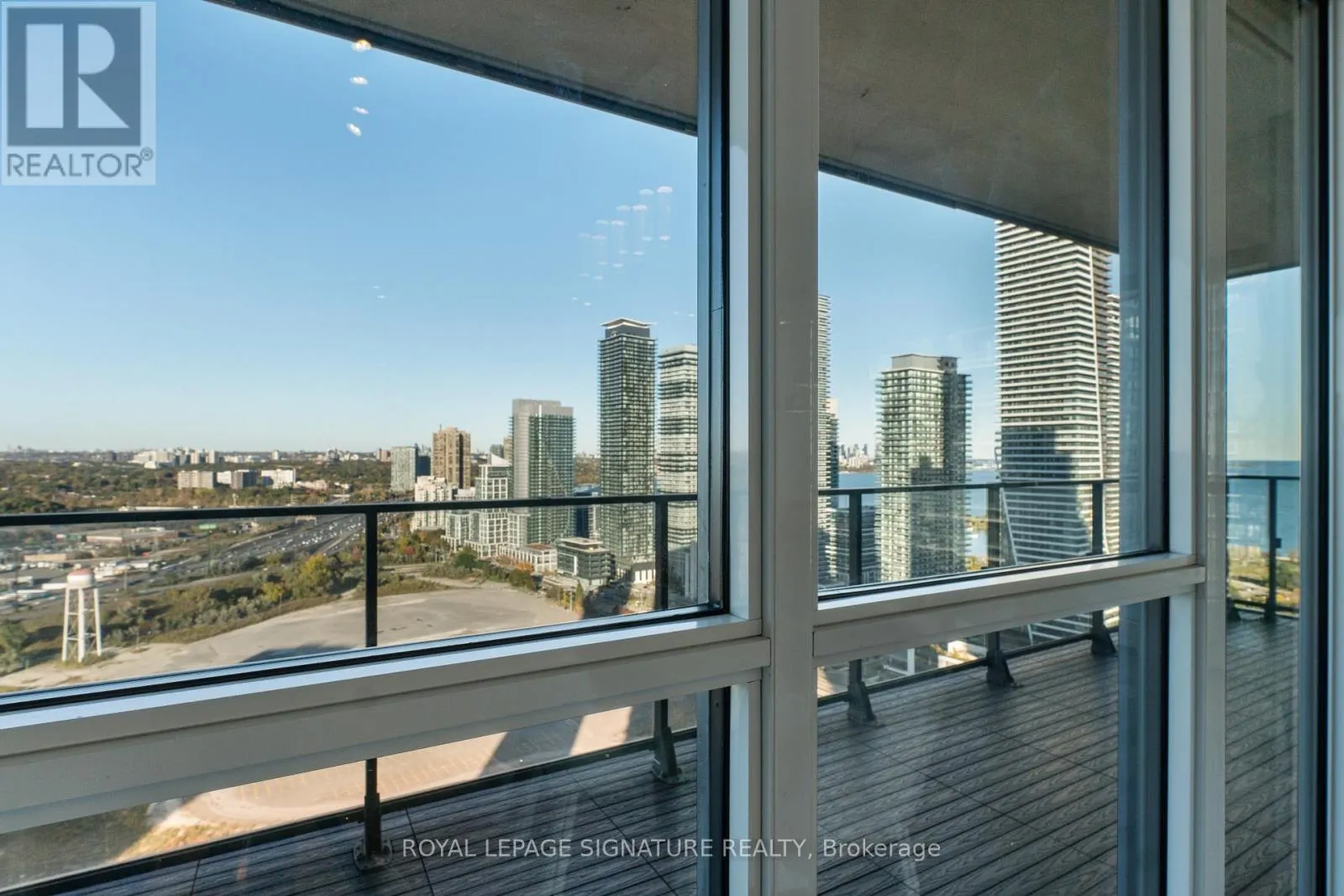 3109 - 10 PARKLAWN ROAD