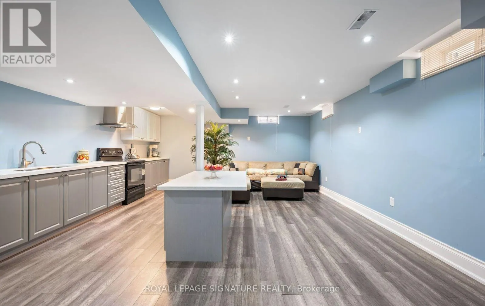30 FRANKTOWN DRIVE