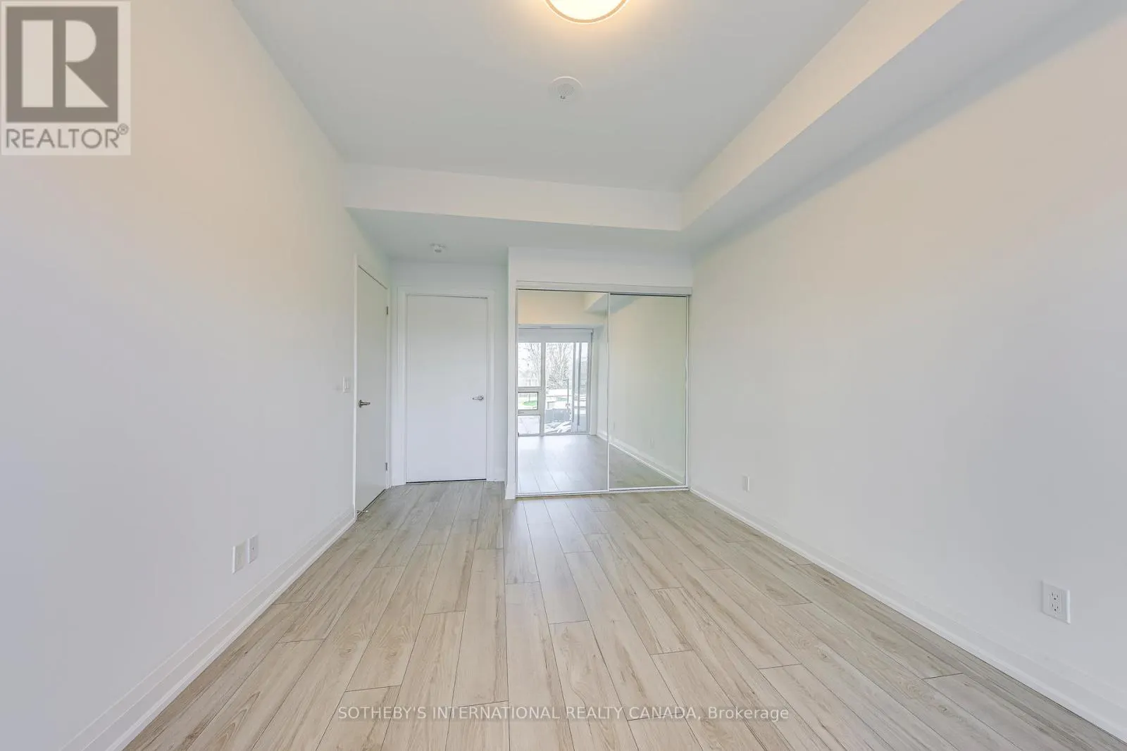 212 - 1035 SOUTHDOWN ROAD