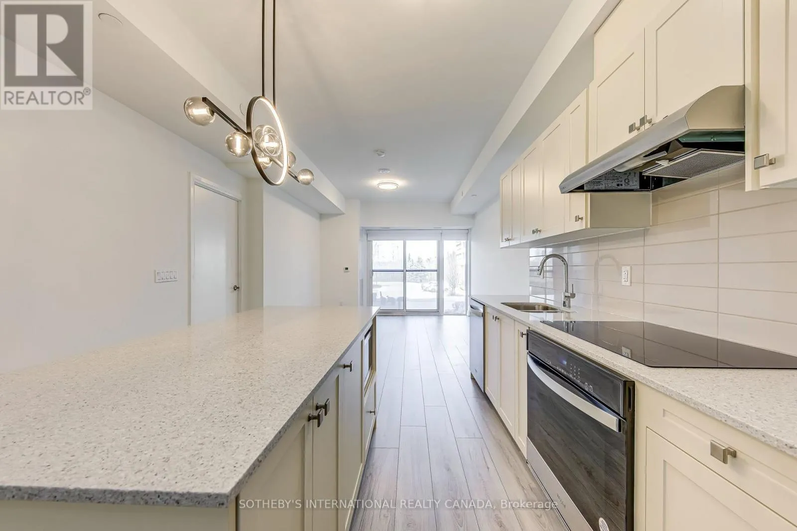 212 - 1035 SOUTHDOWN ROAD
