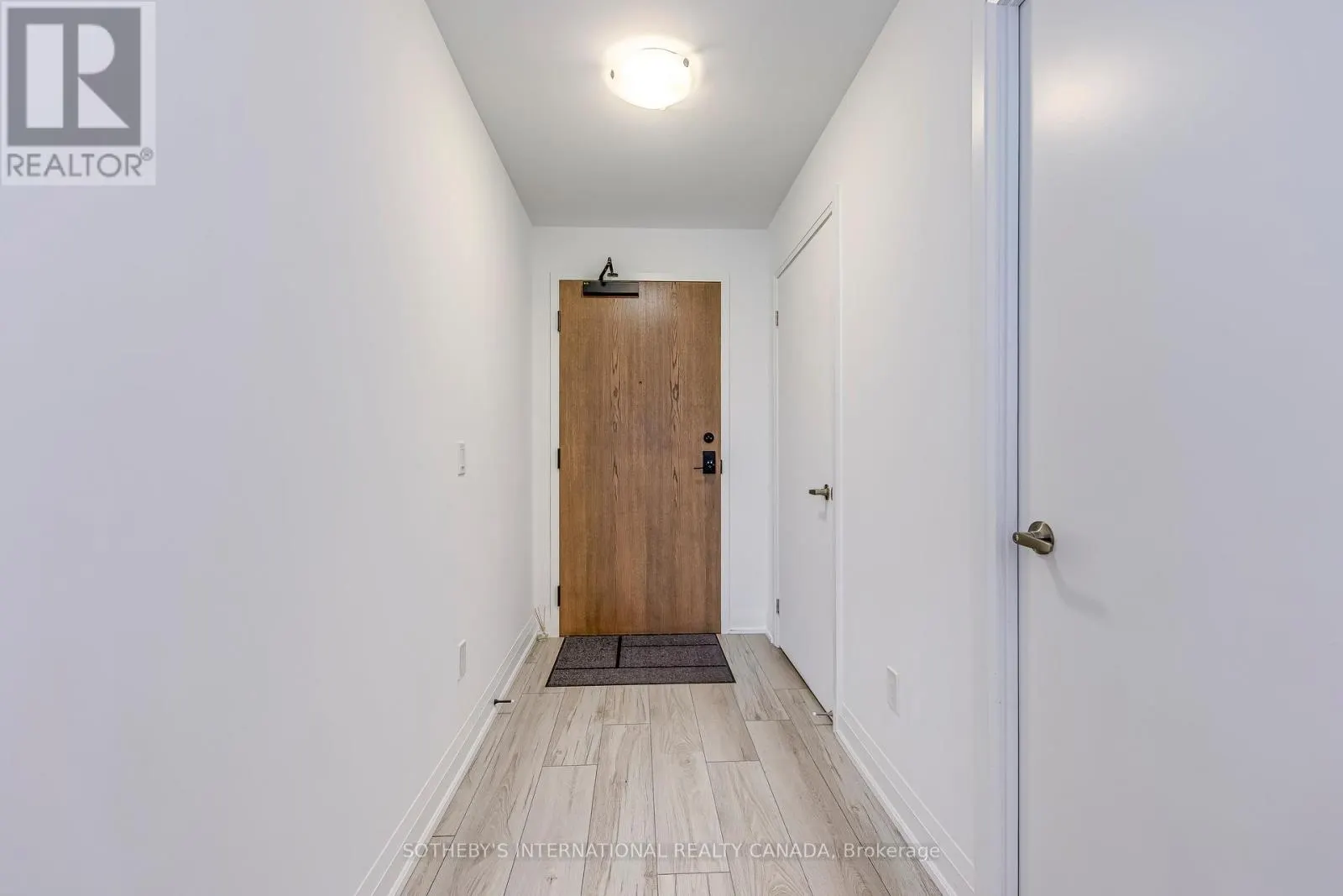 212 - 1035 SOUTHDOWN ROAD