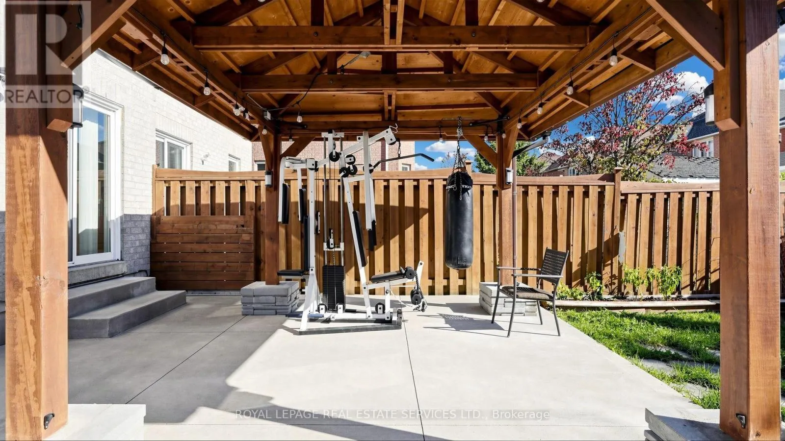668 MADAME STREET