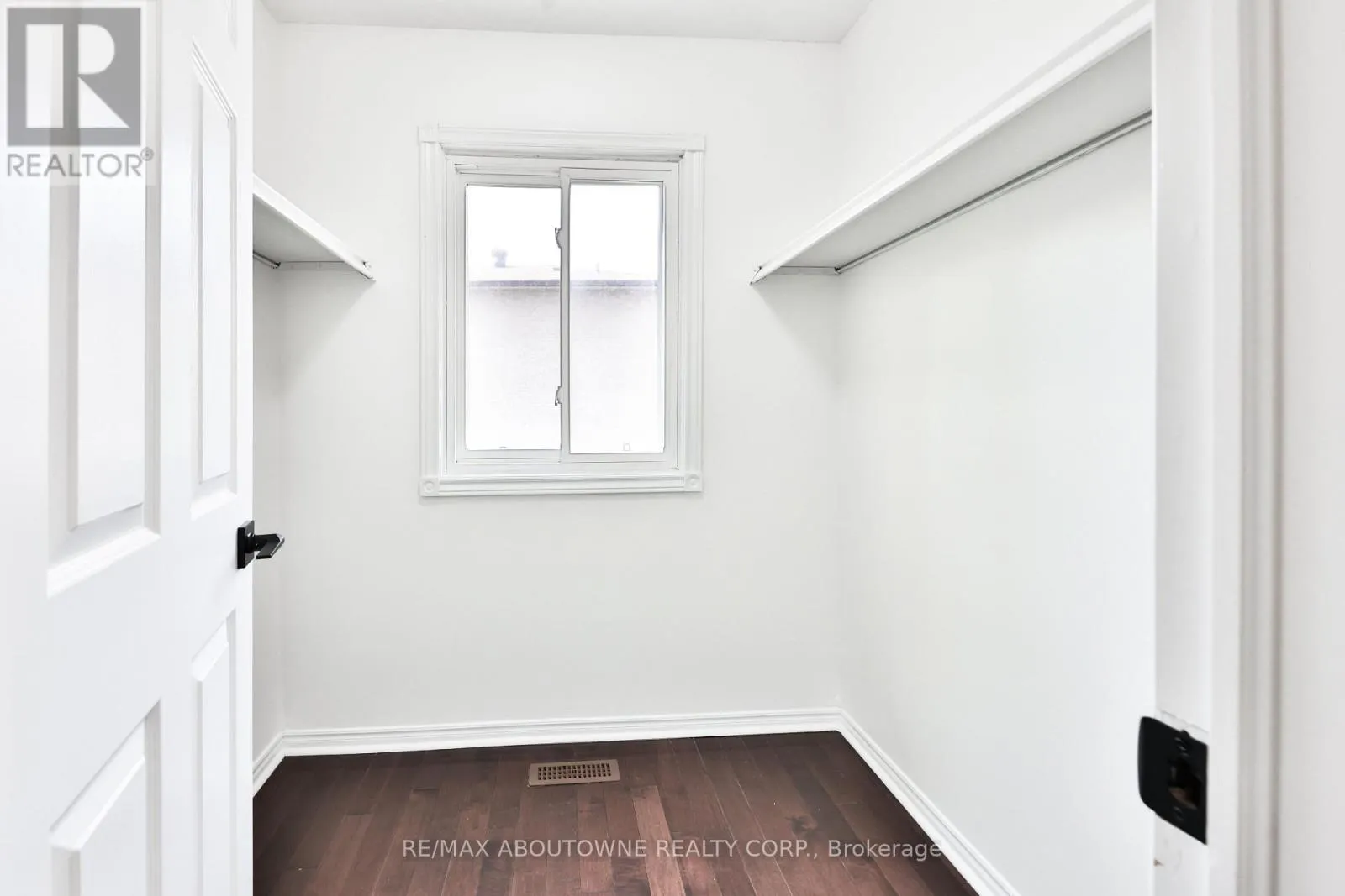 2 - 4635 REGENTS TERRACE