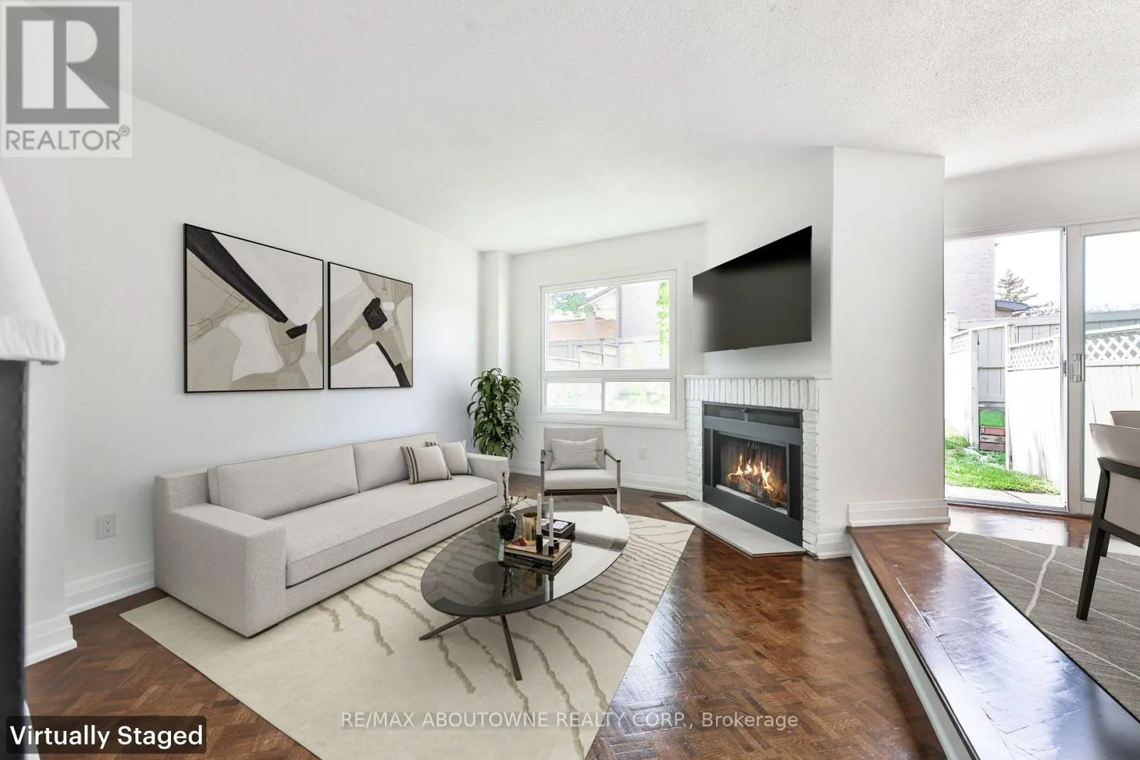 2 - 4635 REGENTS TERRACE
