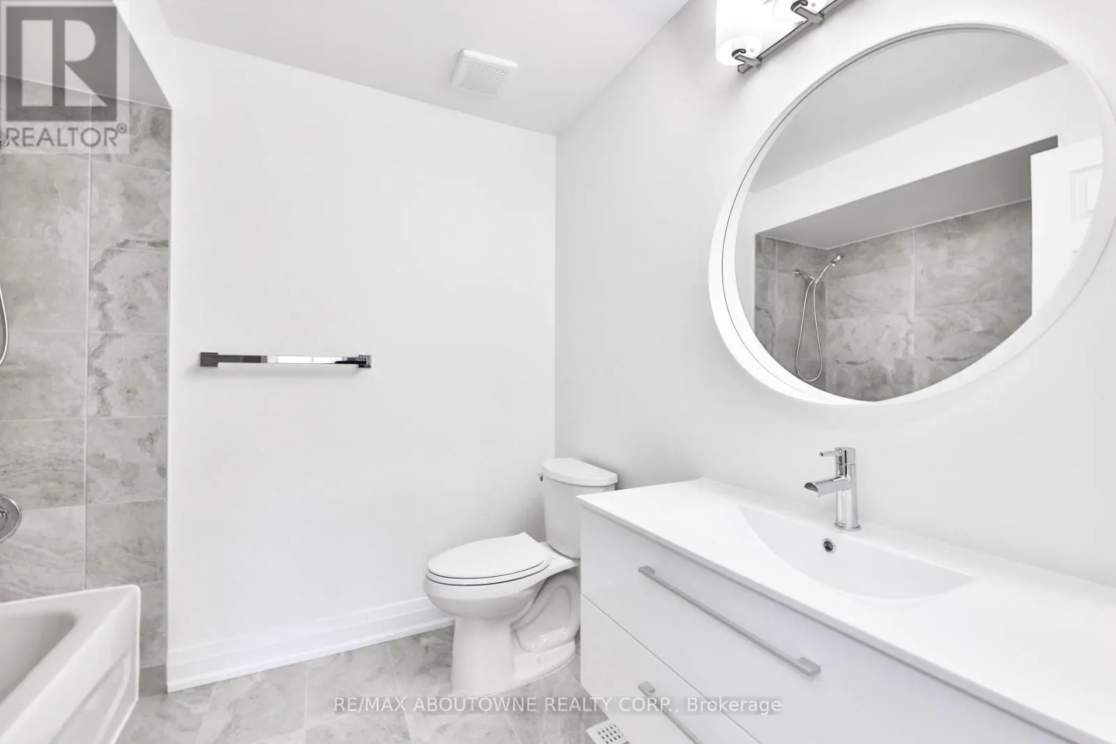 2 - 4635 REGENTS TERRACE