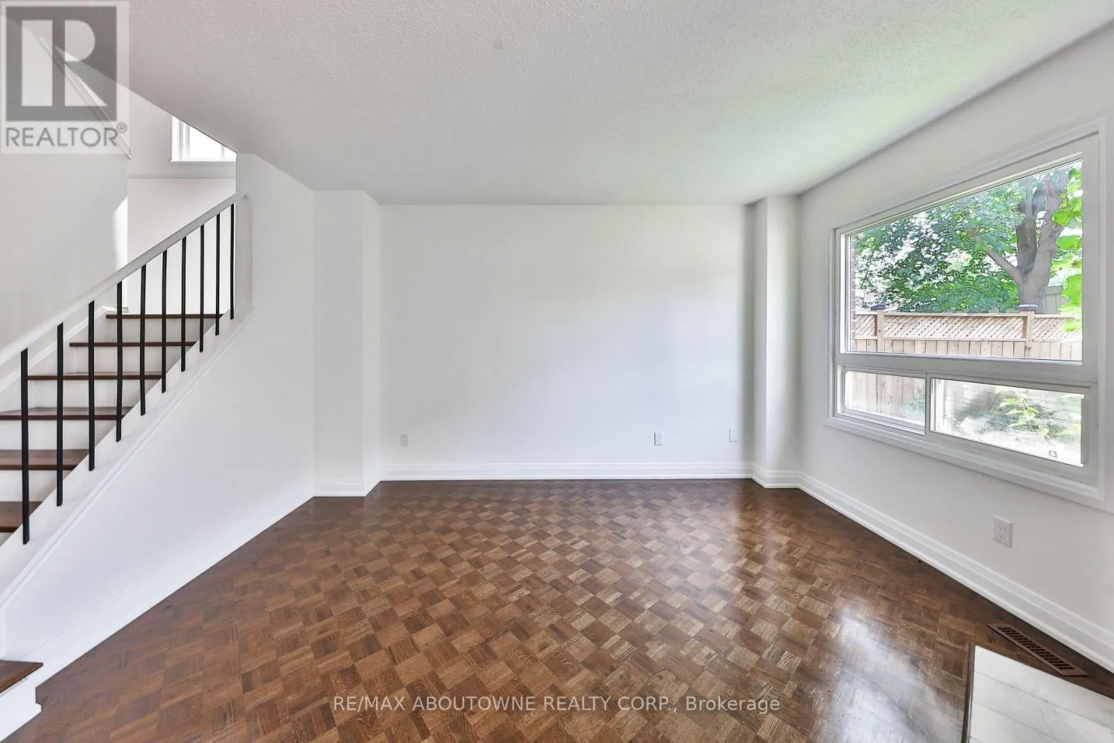 2 - 4635 REGENTS TERRACE