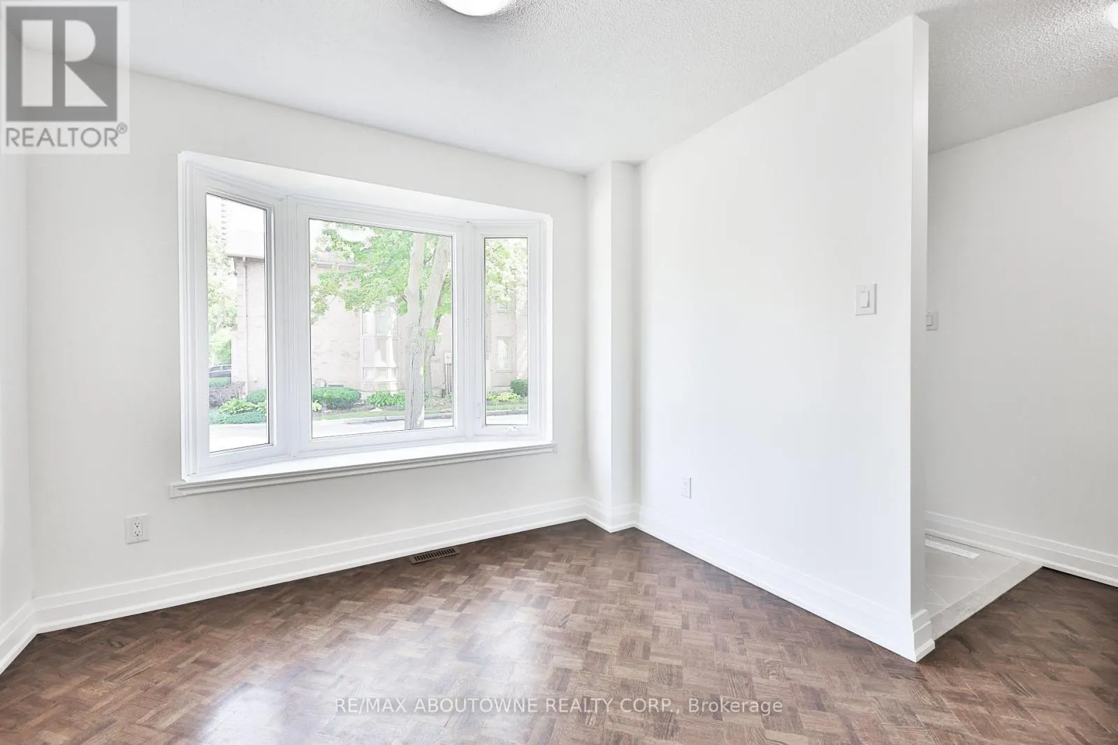 2 - 4635 REGENTS TERRACE