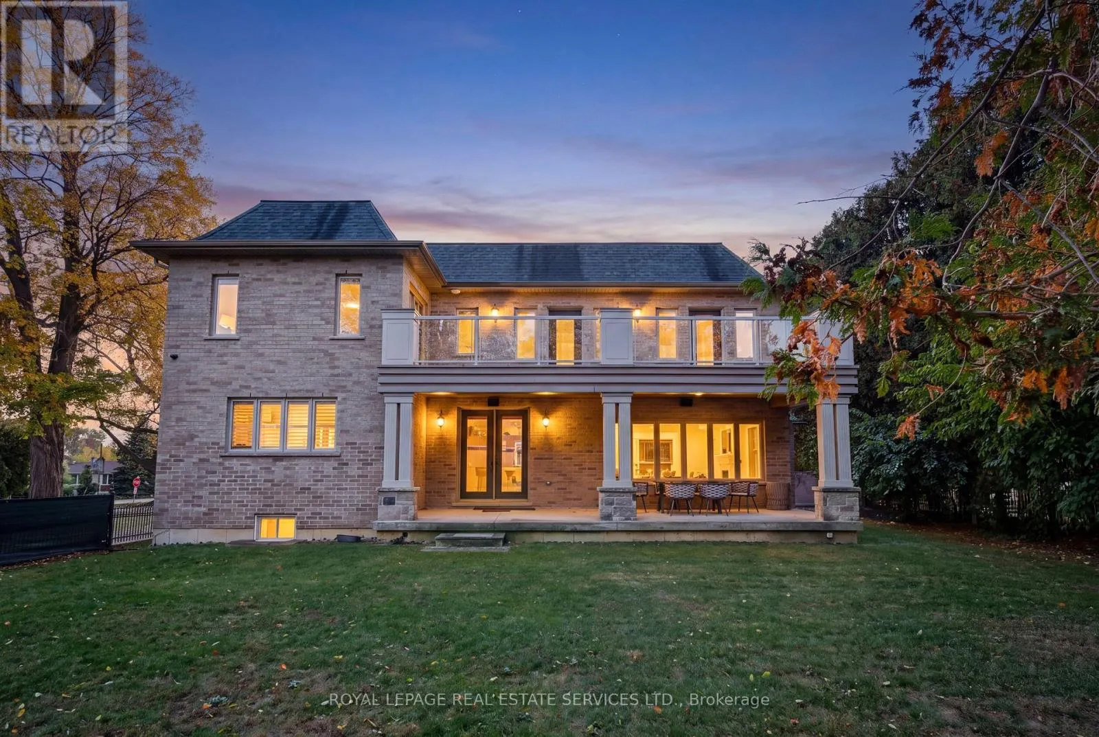 369 LEES LANE