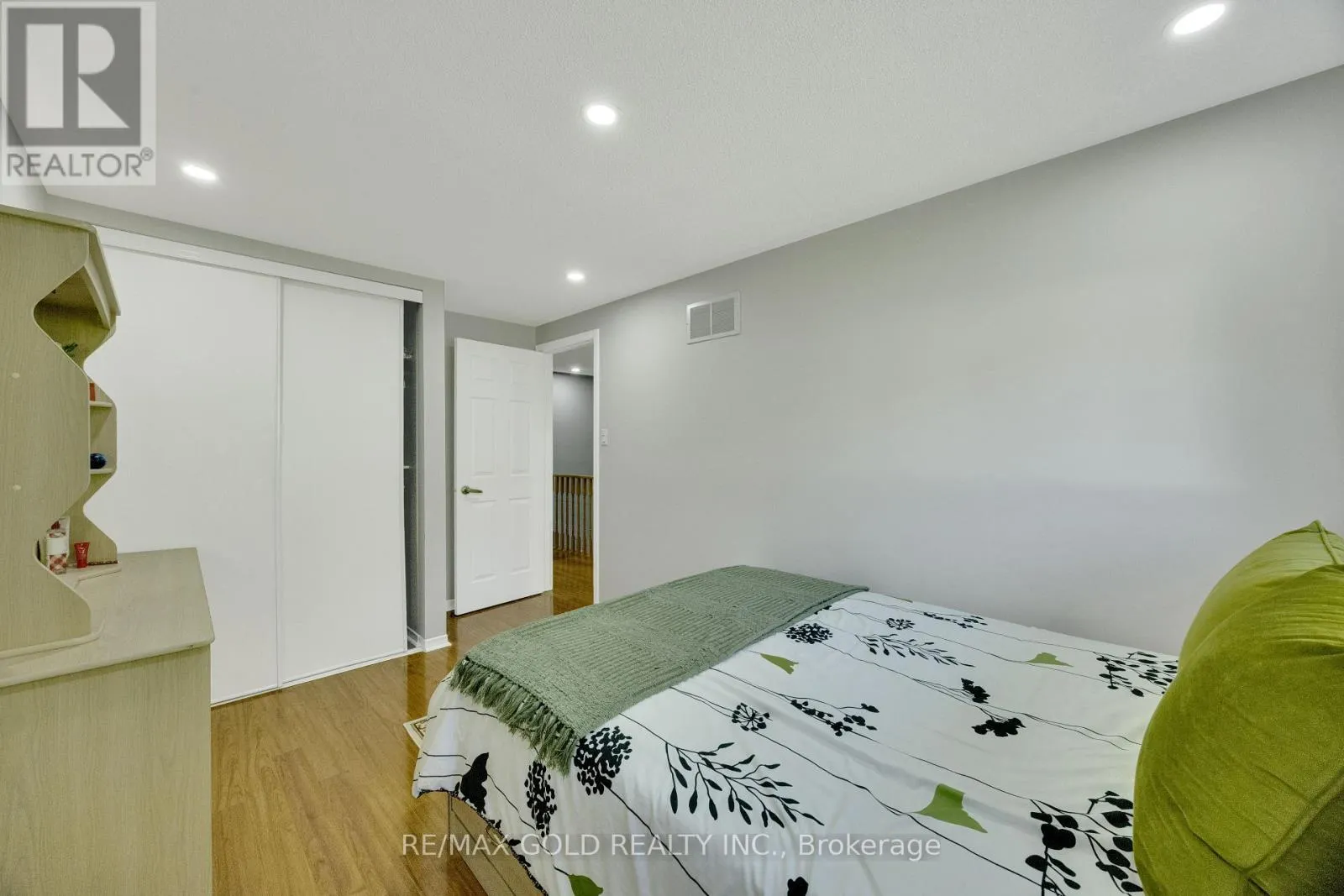 75 - 2555 THOMAS STREET