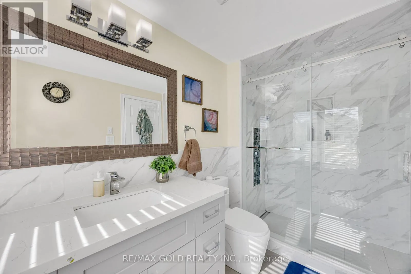 75 - 2555 THOMAS STREET