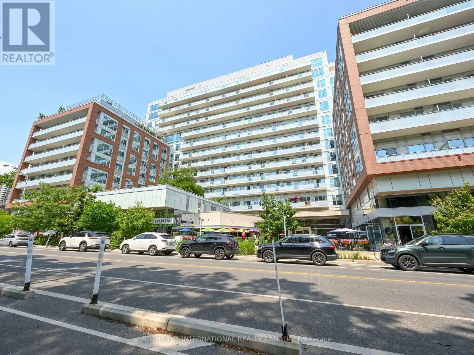 813 - 1830 BLOOR STREET W