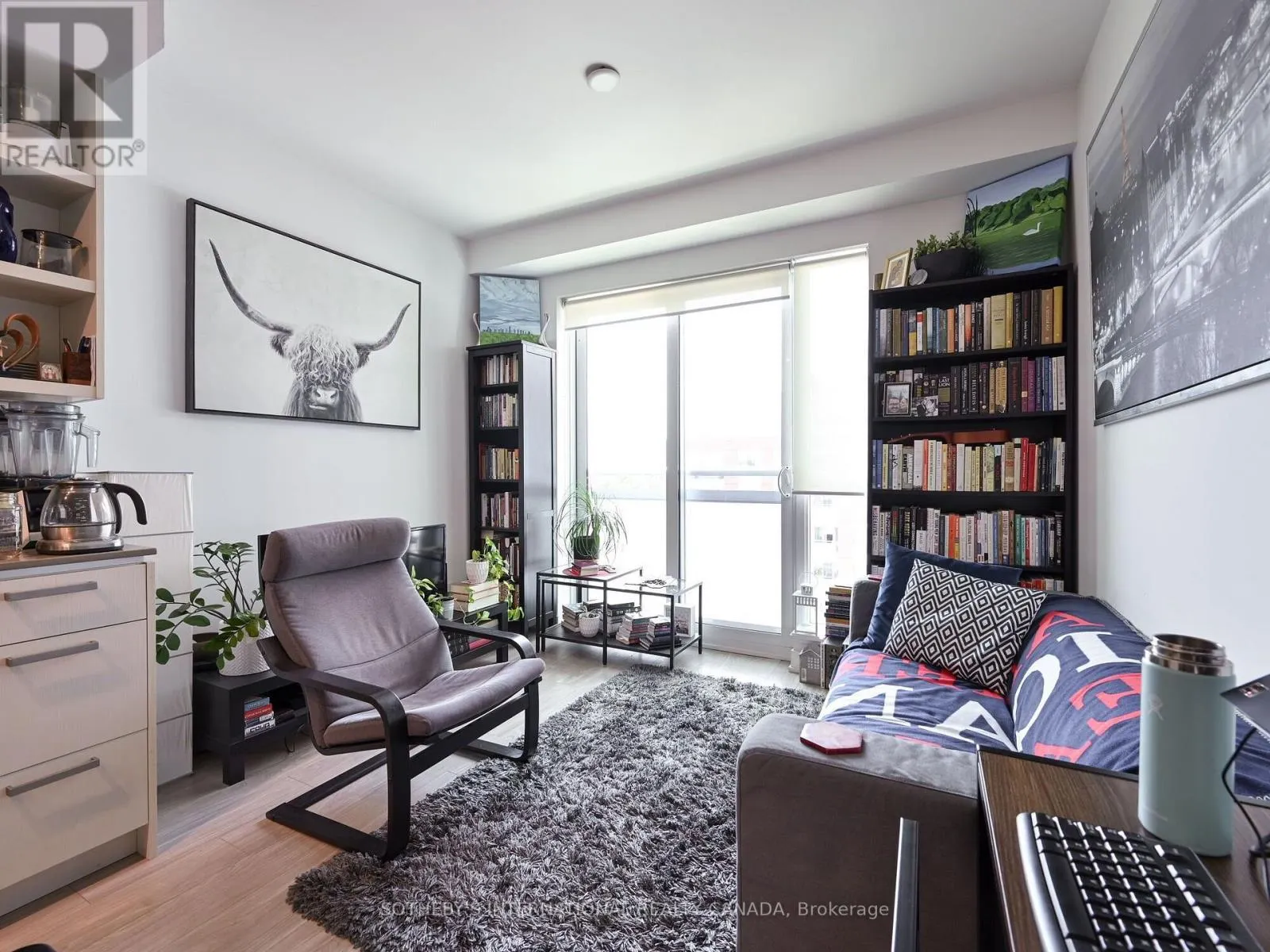 813 - 1830 BLOOR STREET W
