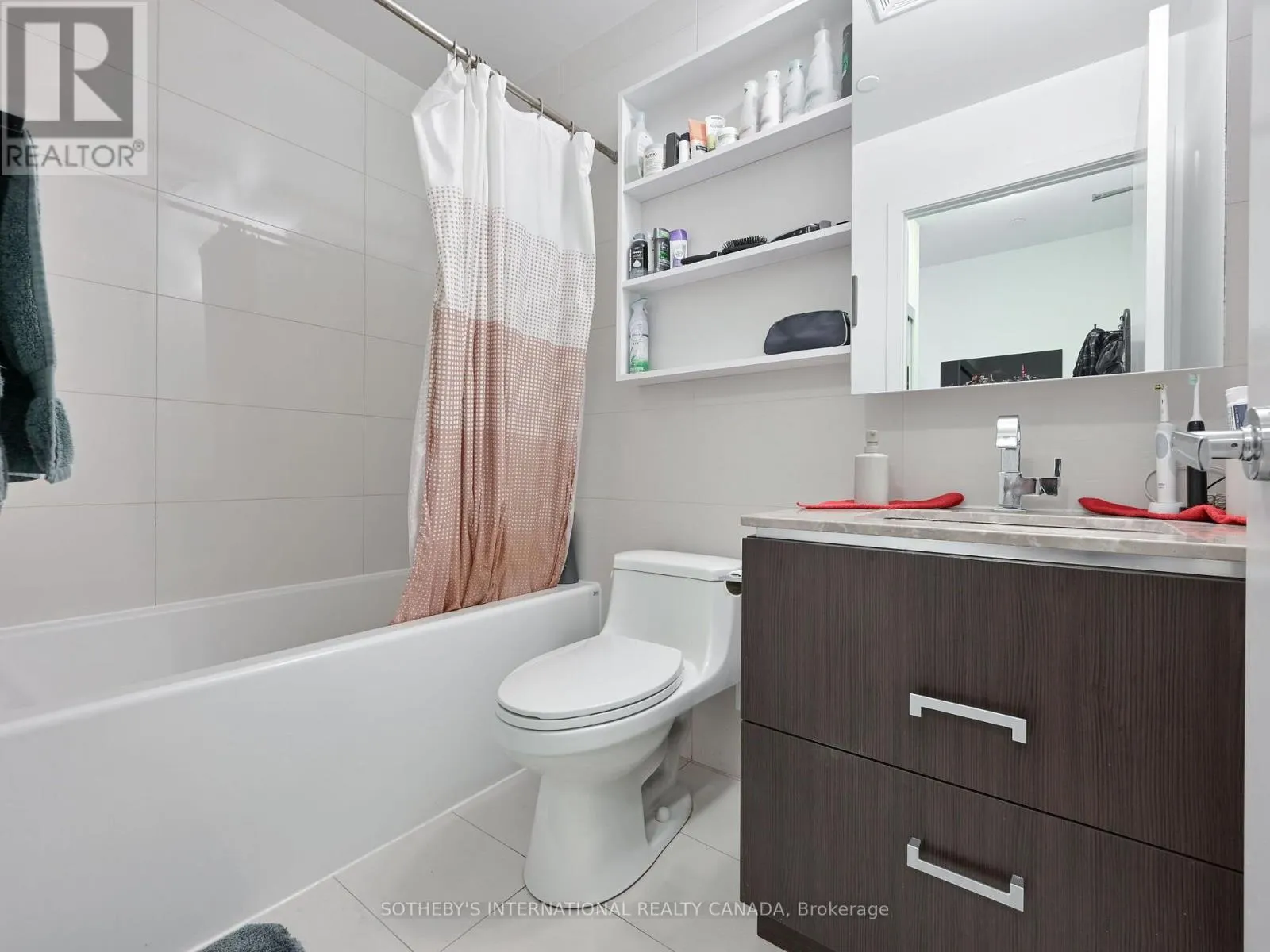 813 - 1830 BLOOR STREET W