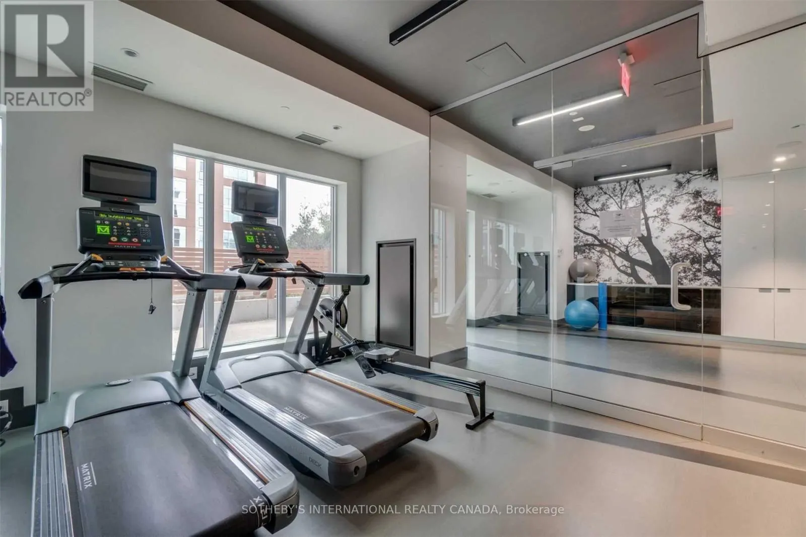 813 - 1830 BLOOR STREET W