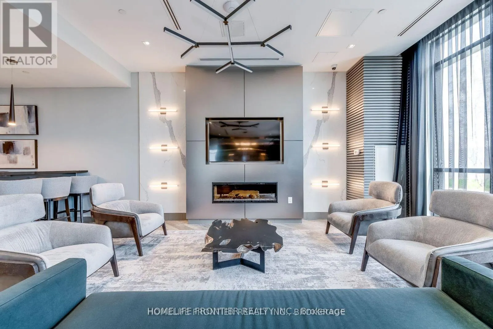 809 - 50 THOMAS RILEY ROAD NW