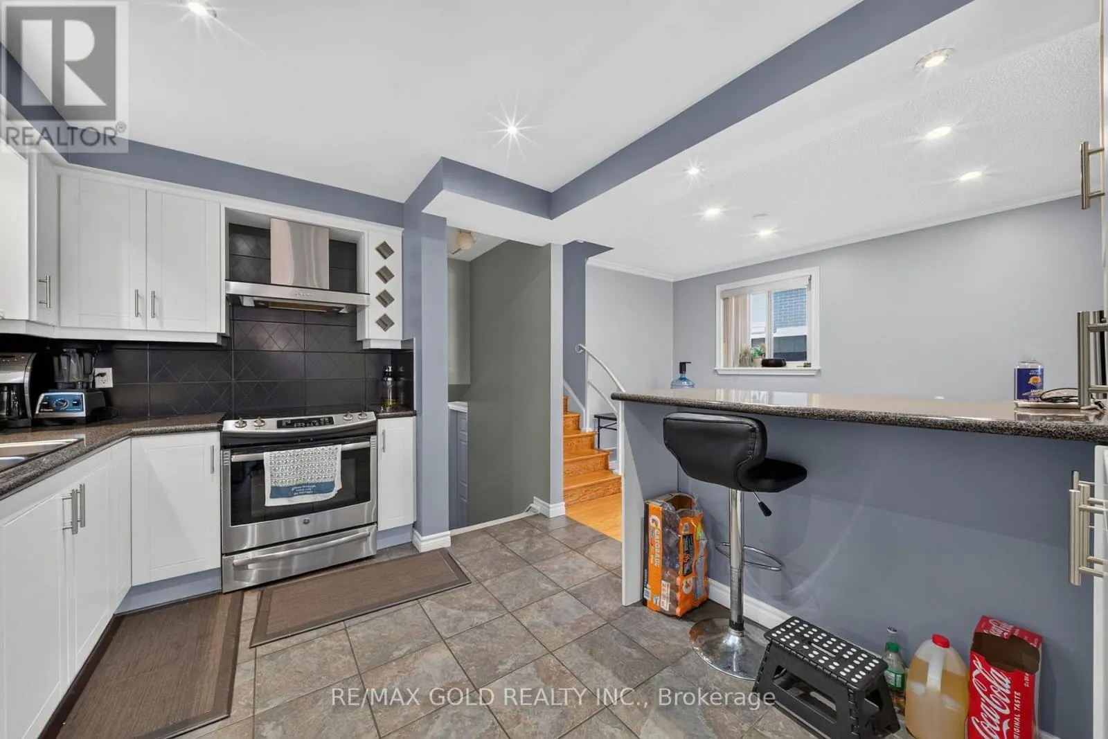 6 DARTFORD ROAD