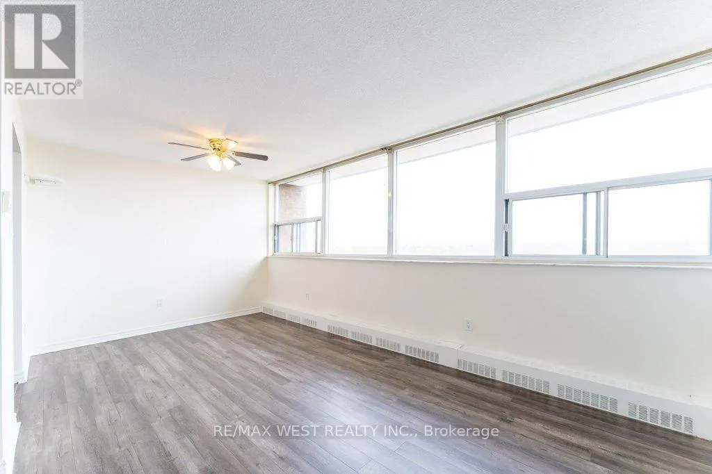 1001 - 3501 GLEN ERIN DRIVE