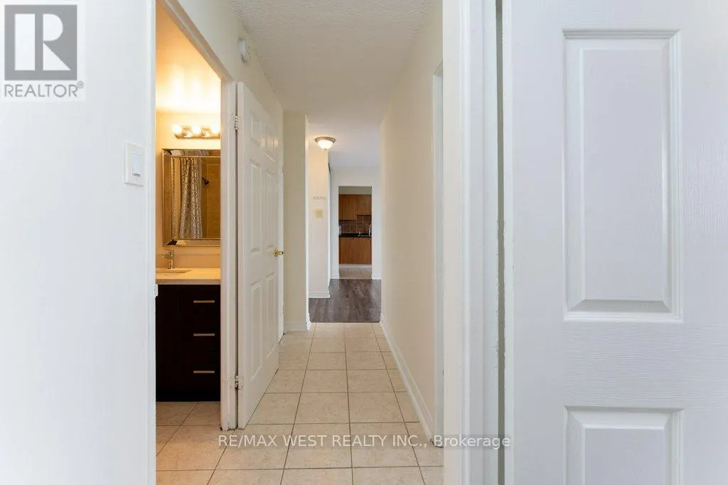 1001 - 3501 GLEN ERIN DRIVE