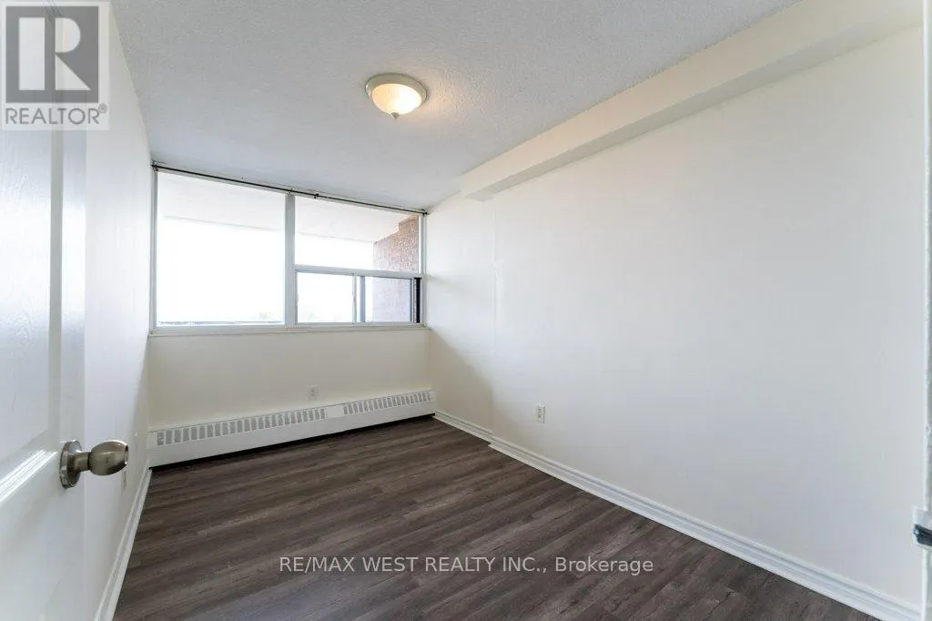 1001 - 3501 GLEN ERIN DRIVE
