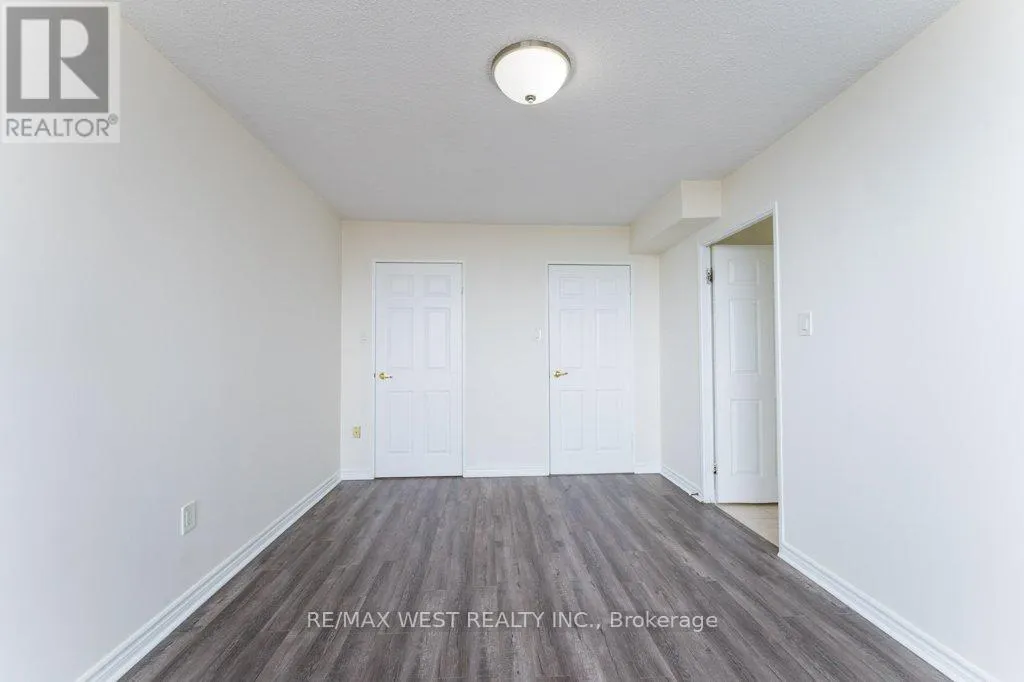 1001 - 3501 GLEN ERIN DRIVE