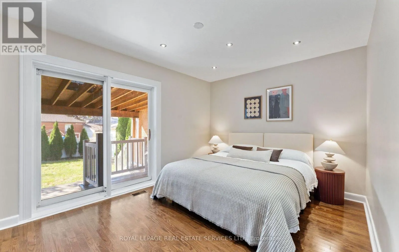 90 SILVERHILL DRIVE
