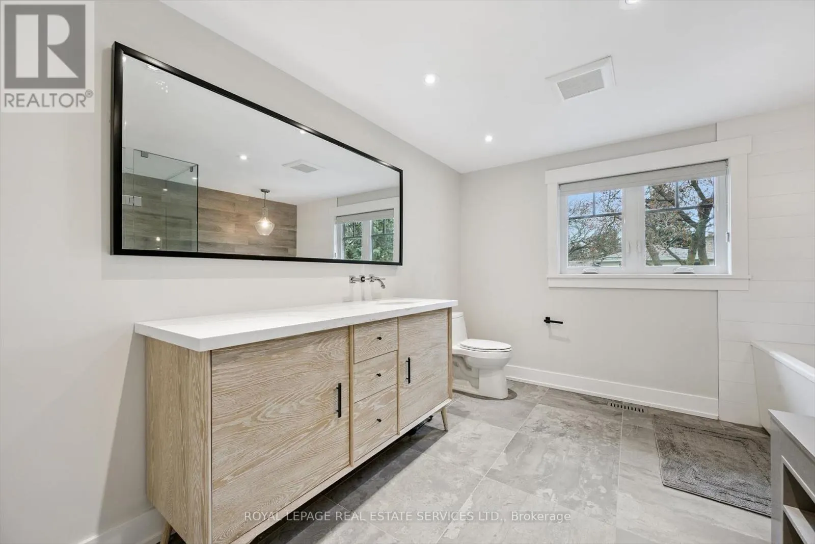 269 SUNRAY ROAD