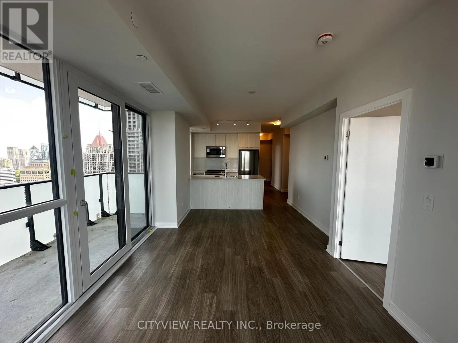 2411 - 430 SQUARE ONE DRIVE