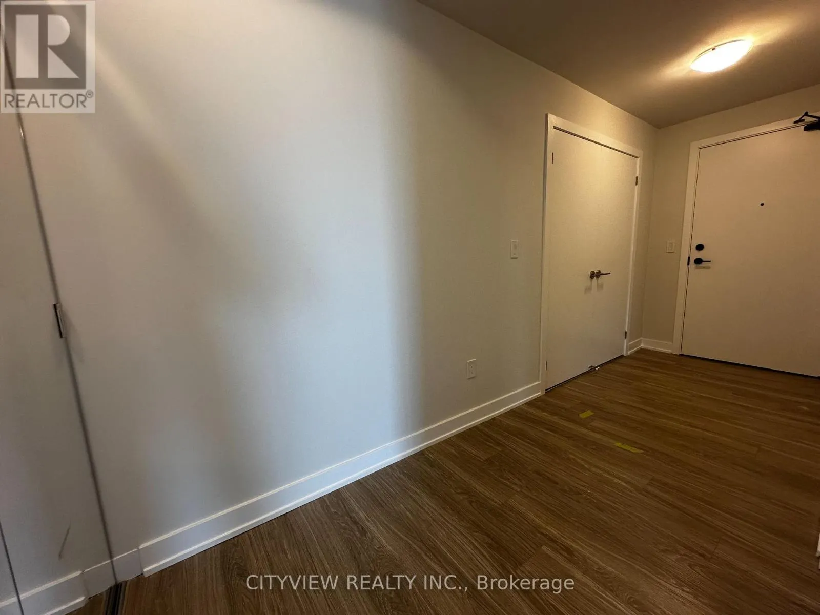 2411 - 430 SQUARE ONE DRIVE