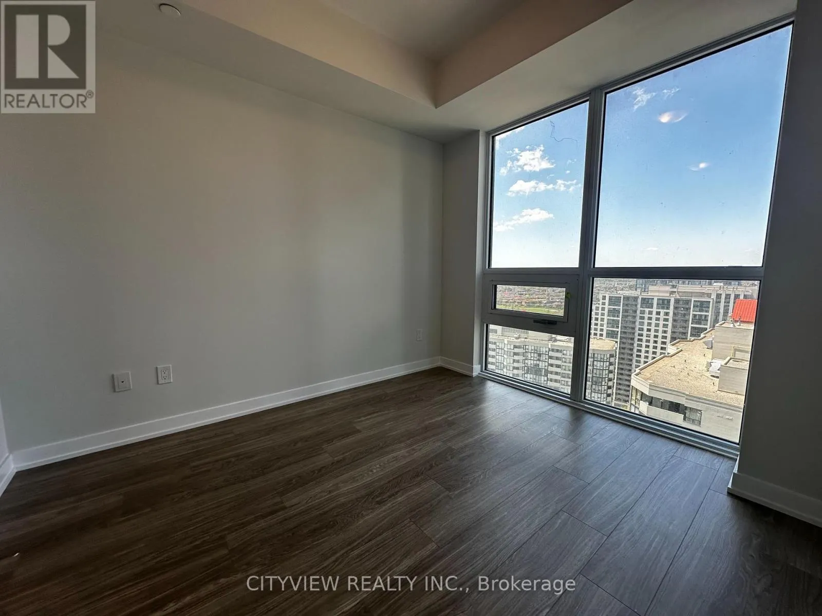 2411 - 430 SQUARE ONE DRIVE