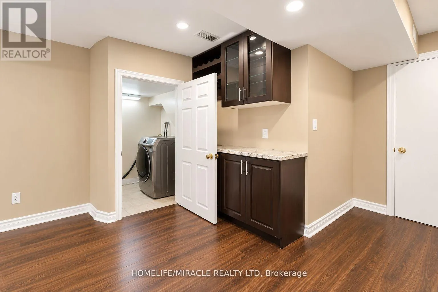 7683 DOVERWOOD DRIVE