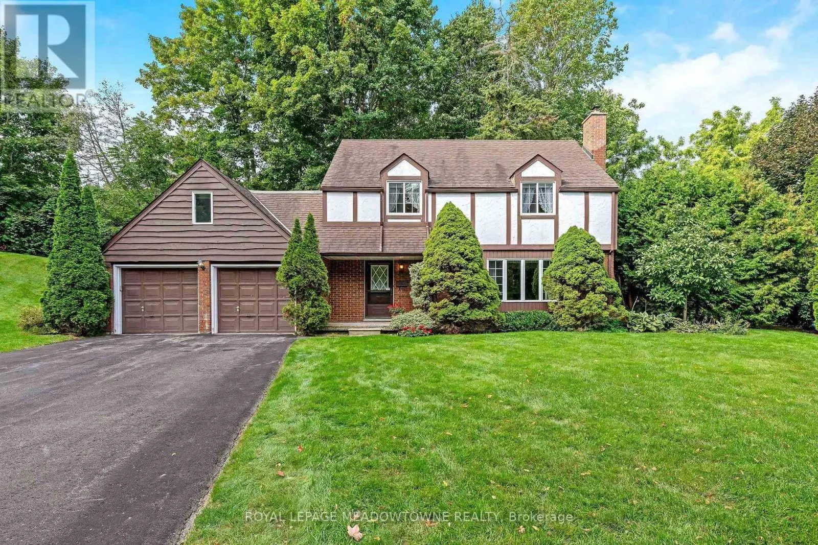 12 MULLEN PLACE