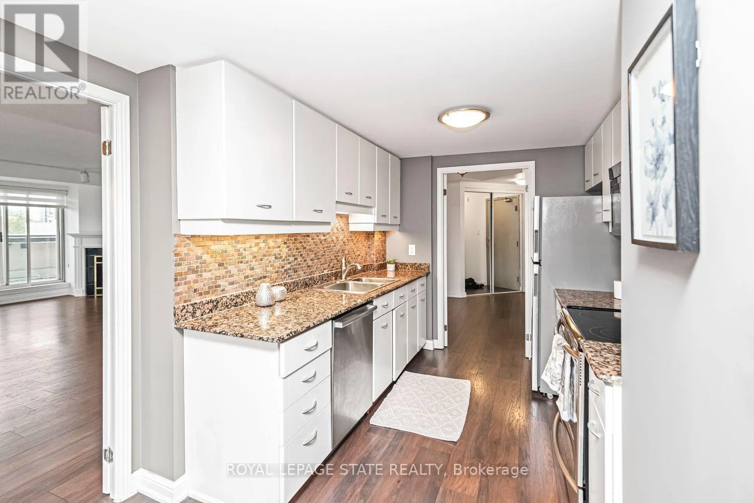 403 - 430 PEARL STREET