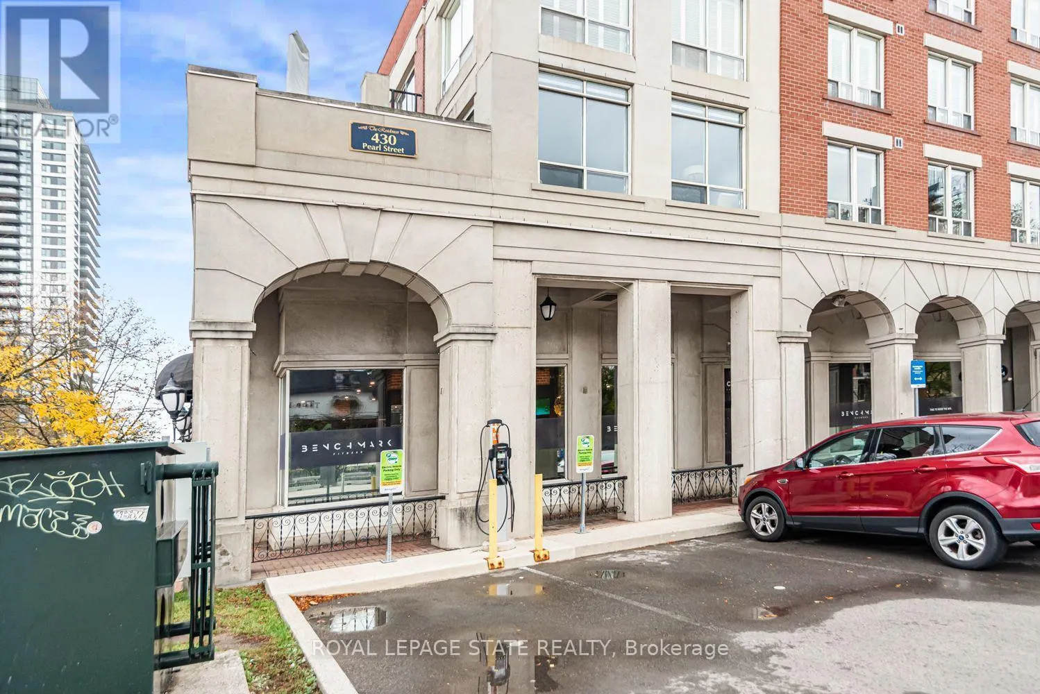 403 - 430 PEARL STREET
