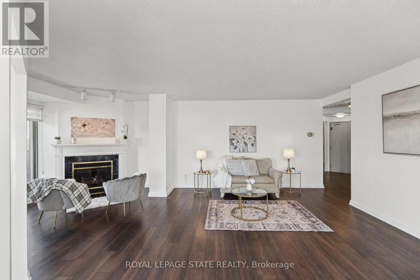 403 - 430 PEARL STREET