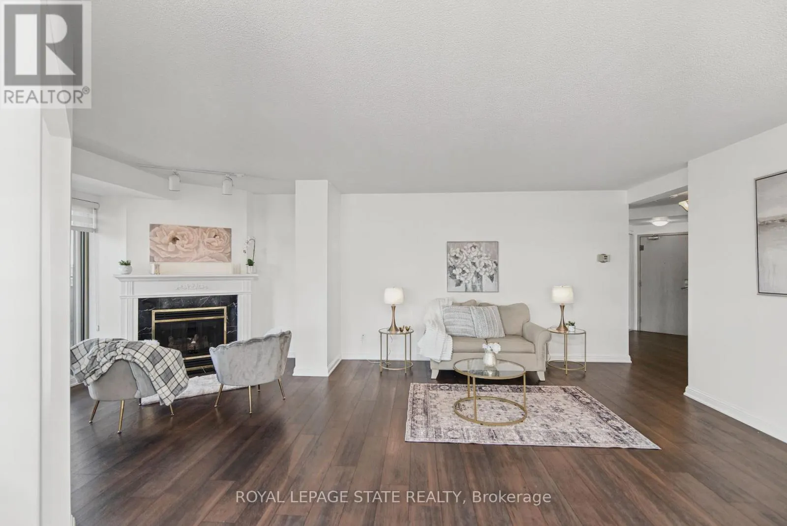 403 - 430 PEARL STREET