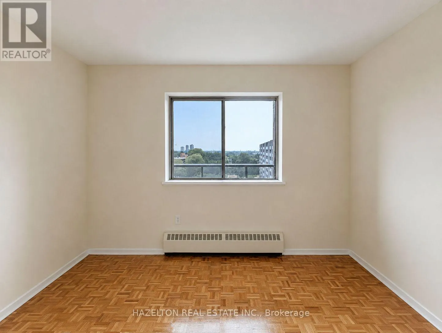 704 - 1665 BLOOR STREET E