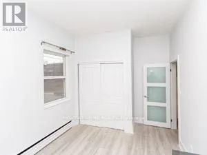 181 LAKESHORE ROAD E