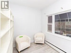 181 LAKESHORE ROAD E
