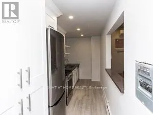181 LAKESHORE ROAD E