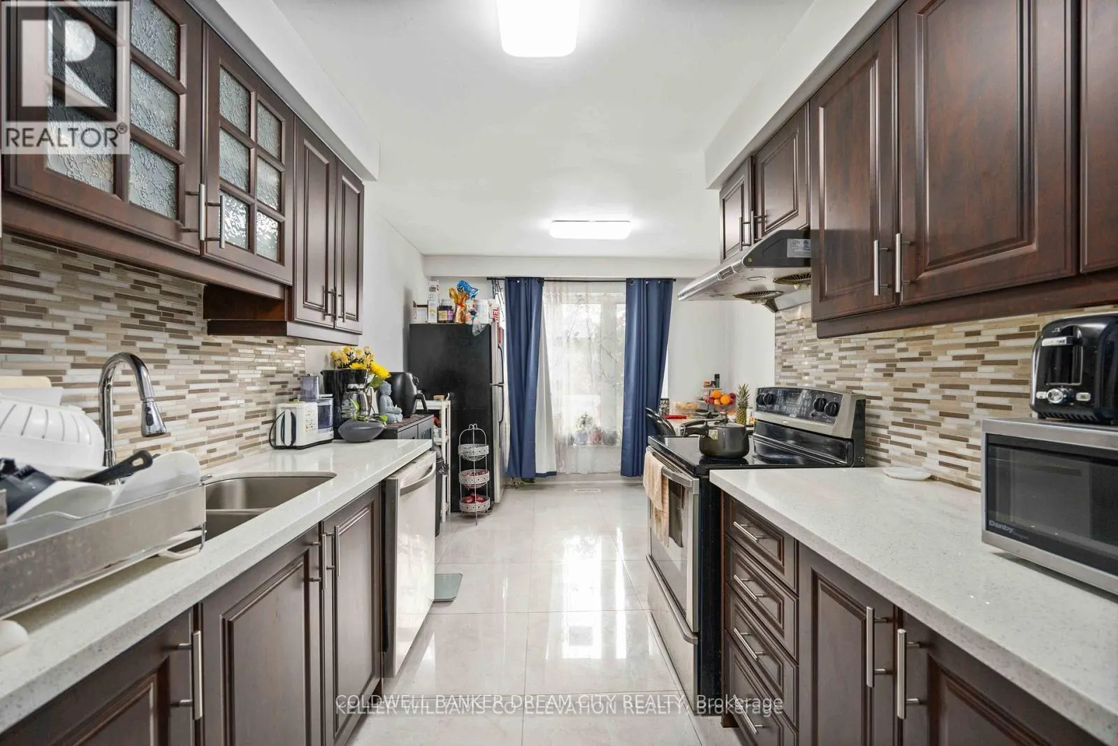 UPPER - 3073 IRESON COURT